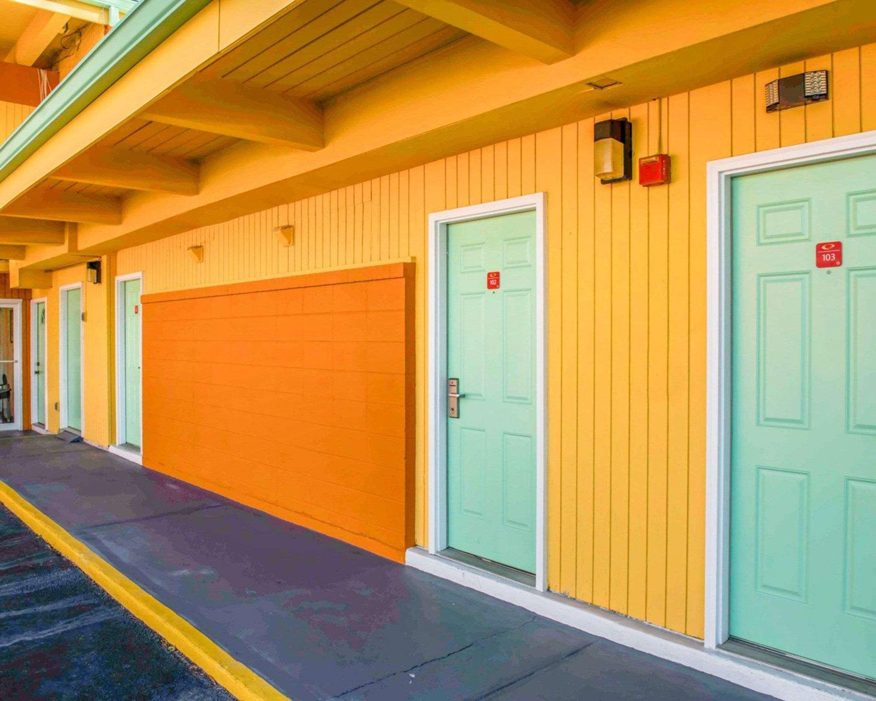 Econo Lodge Tallahassee Near Capital -University Exterior photo